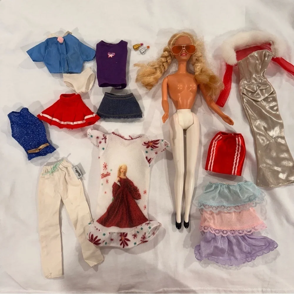 Vintage 1976 Barbie Doll and clothes Y2K